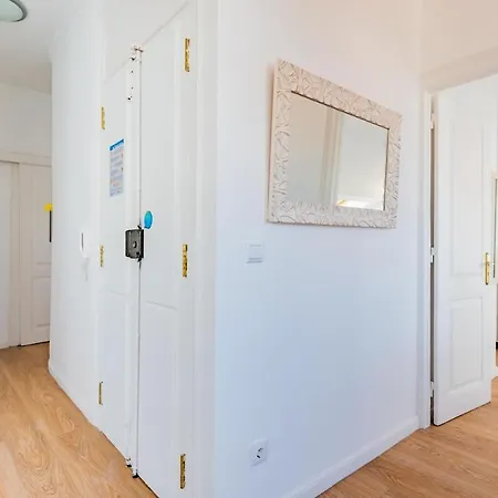 Costa Do Castelo Sky Views Апартаменти