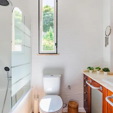 Costa Do Castelo Sky Views * Лісабон