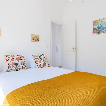 Costa Do Castelo Sky Views * Lisboa